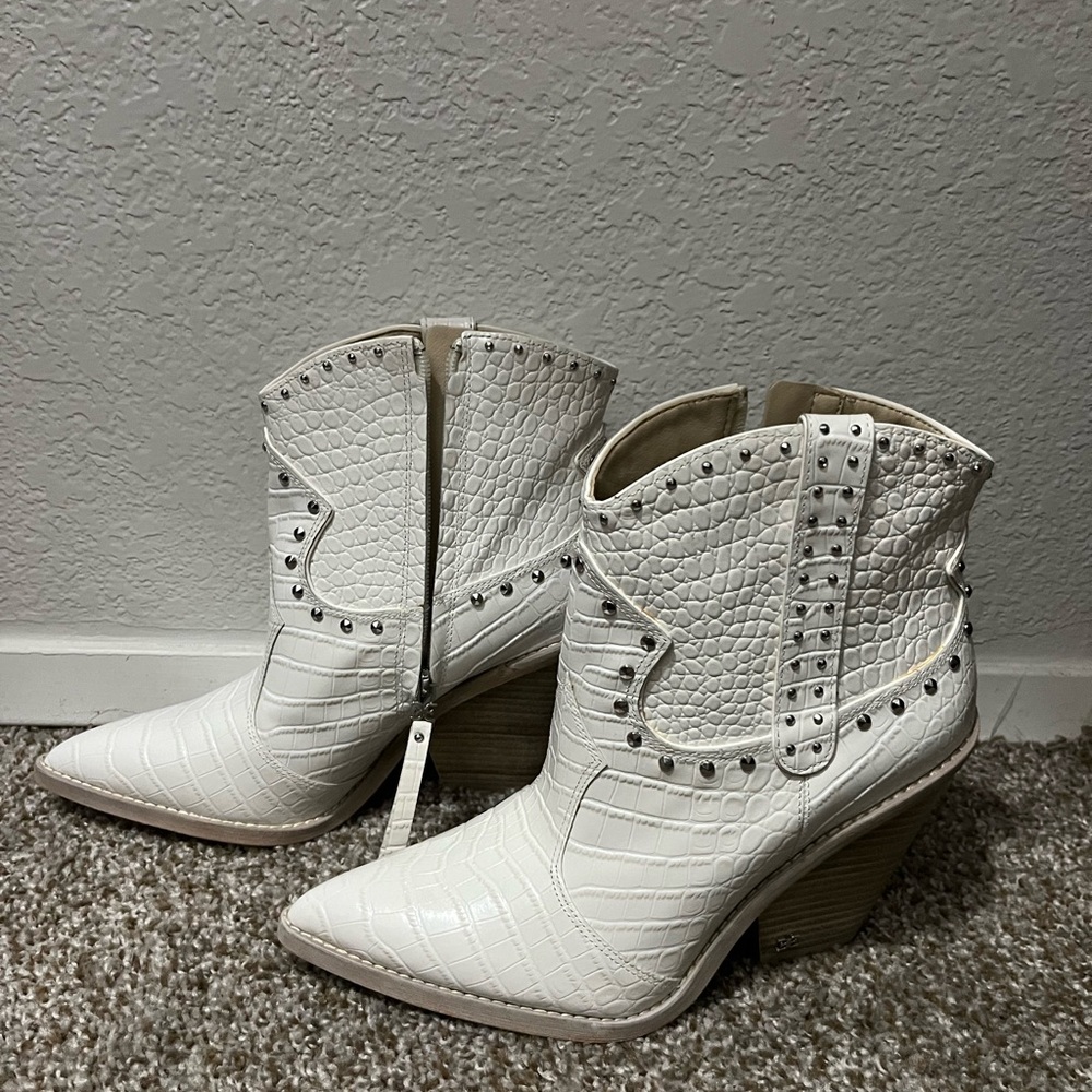 Sam Edelman White Croc-Embossed Heeled Boots